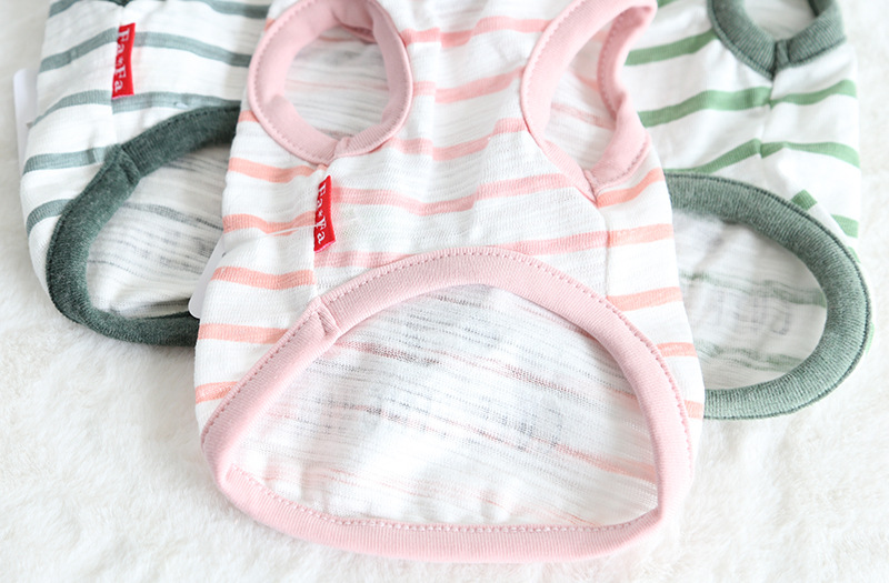 企鹅植绒印花背心