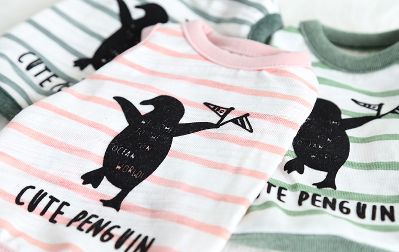 企鹅植绒印花背心