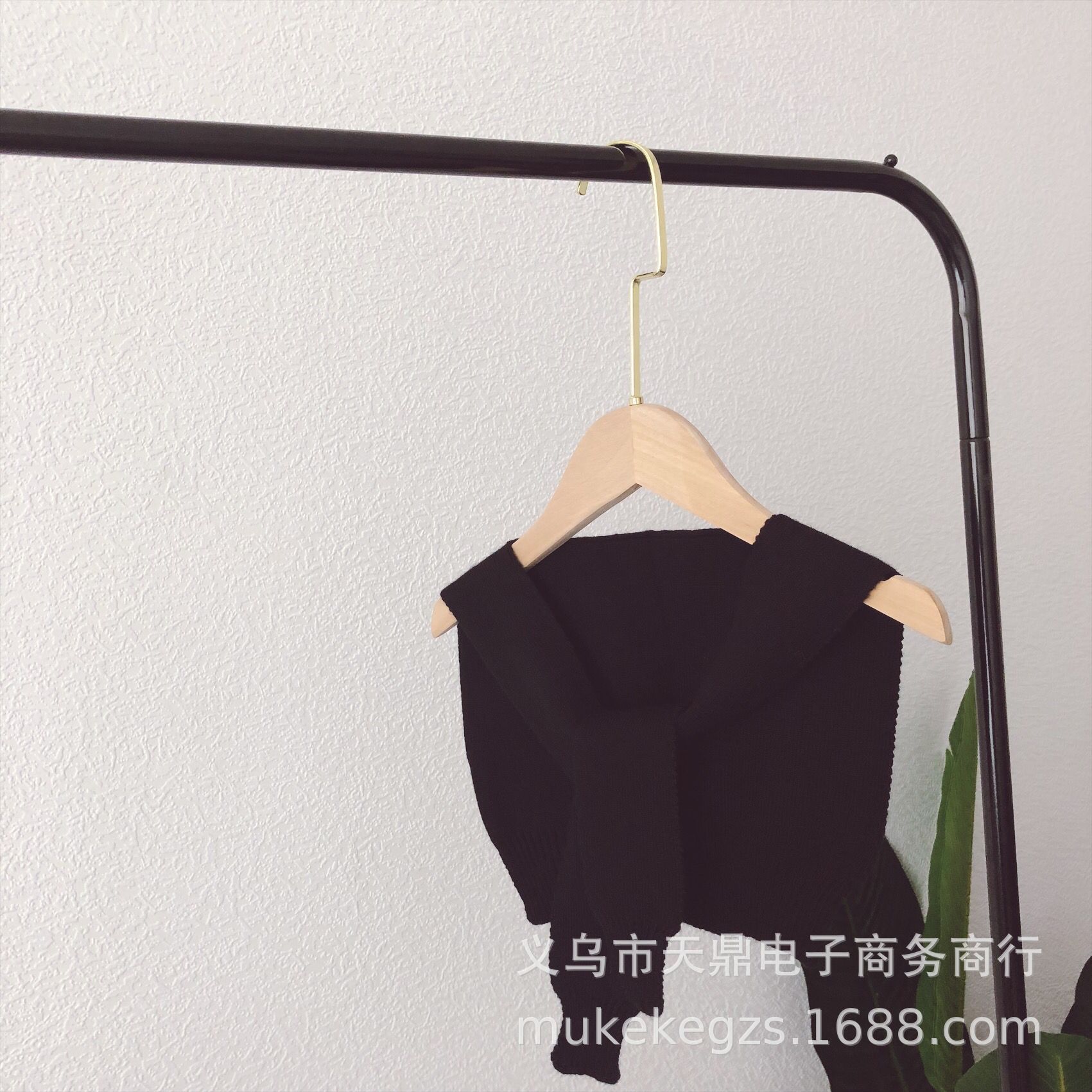 E390993EAAB46E8C20FC9403D9325E