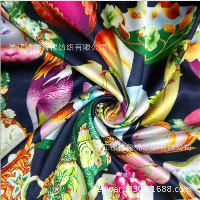 贡缎纹色丁四面弹力印花.JPG