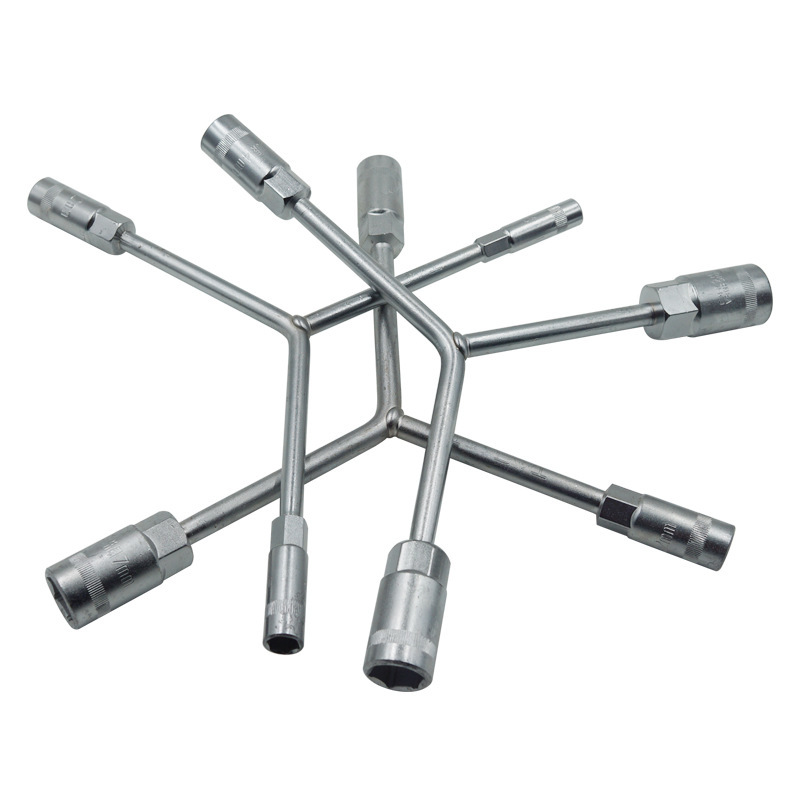 13041780014_224813908