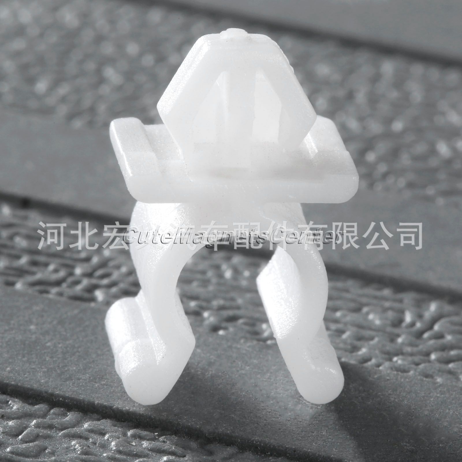 50Ps-9mm-Hole-Car-Rivets-White