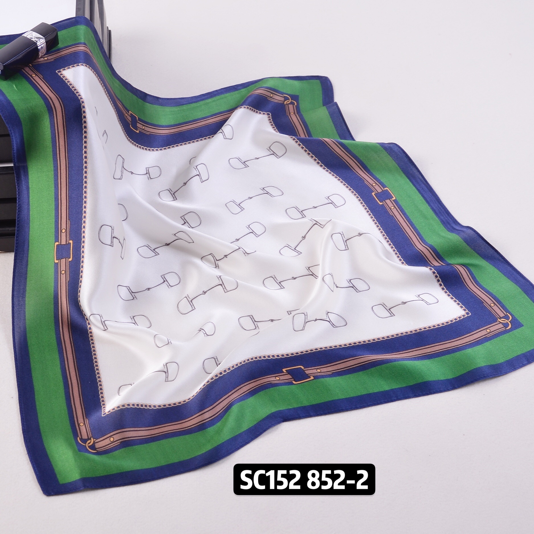 852-2