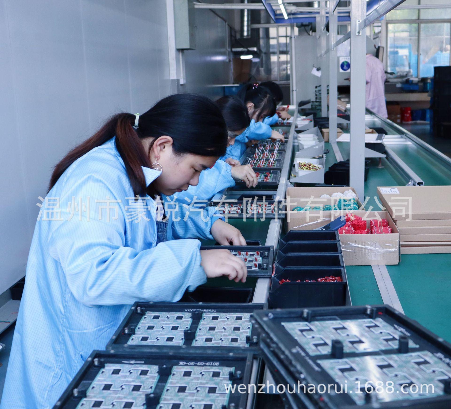 26E268B5B93A515E2DEBBD0403D27F