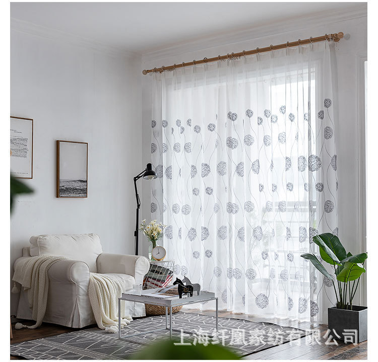 11730077952_1870114103