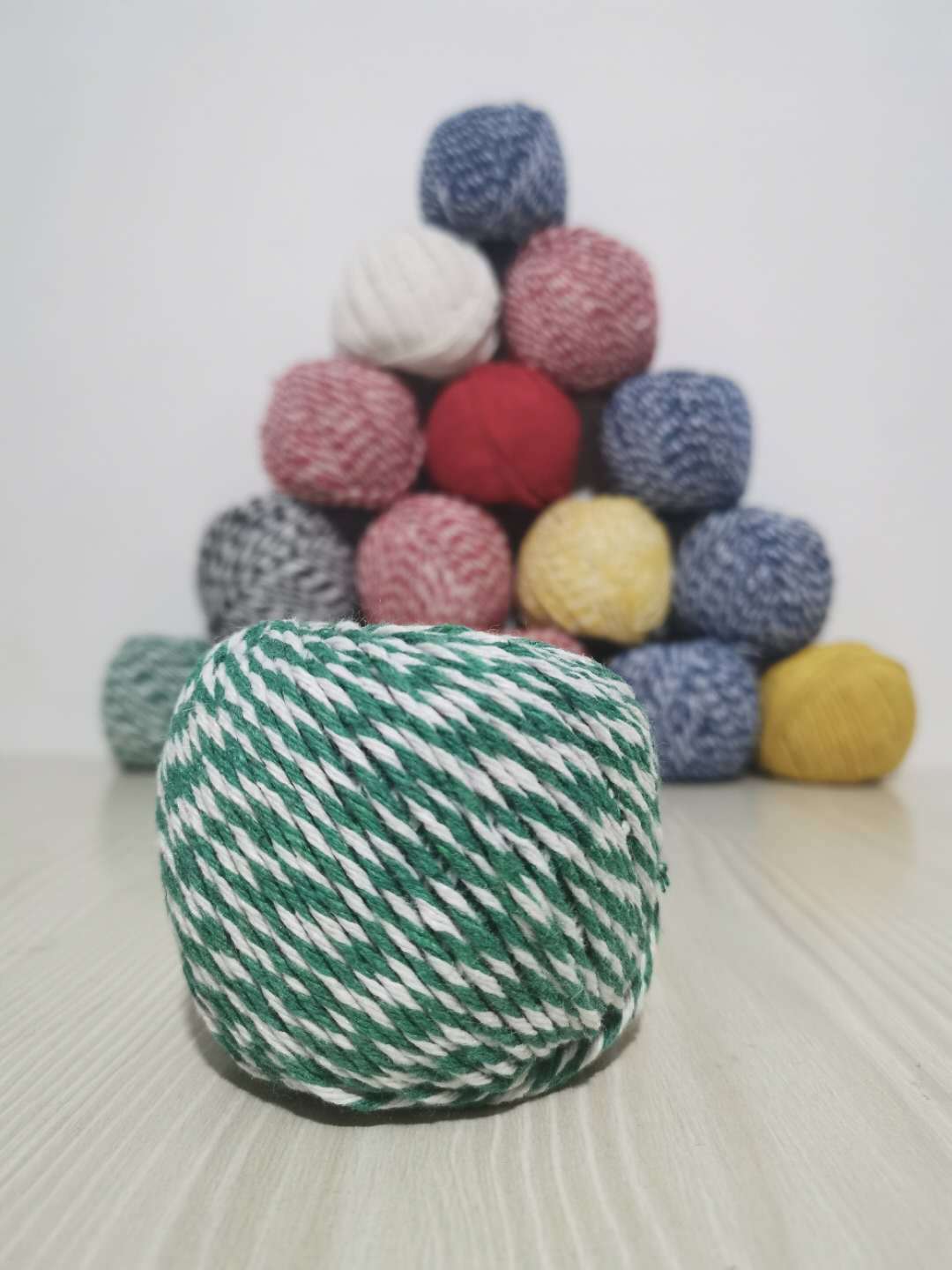 新绿白