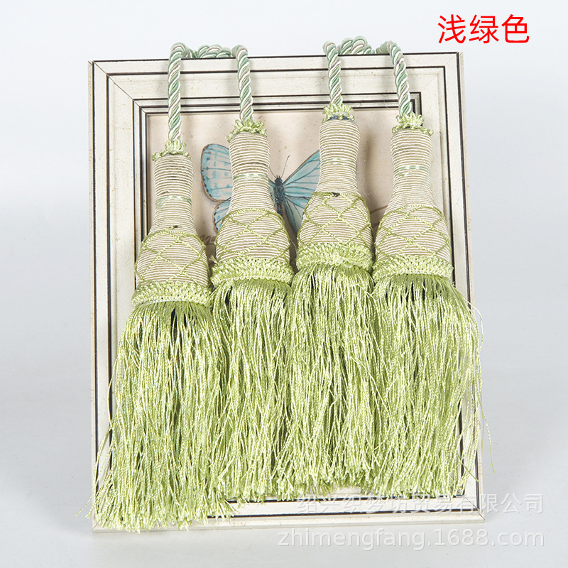 浅绿色