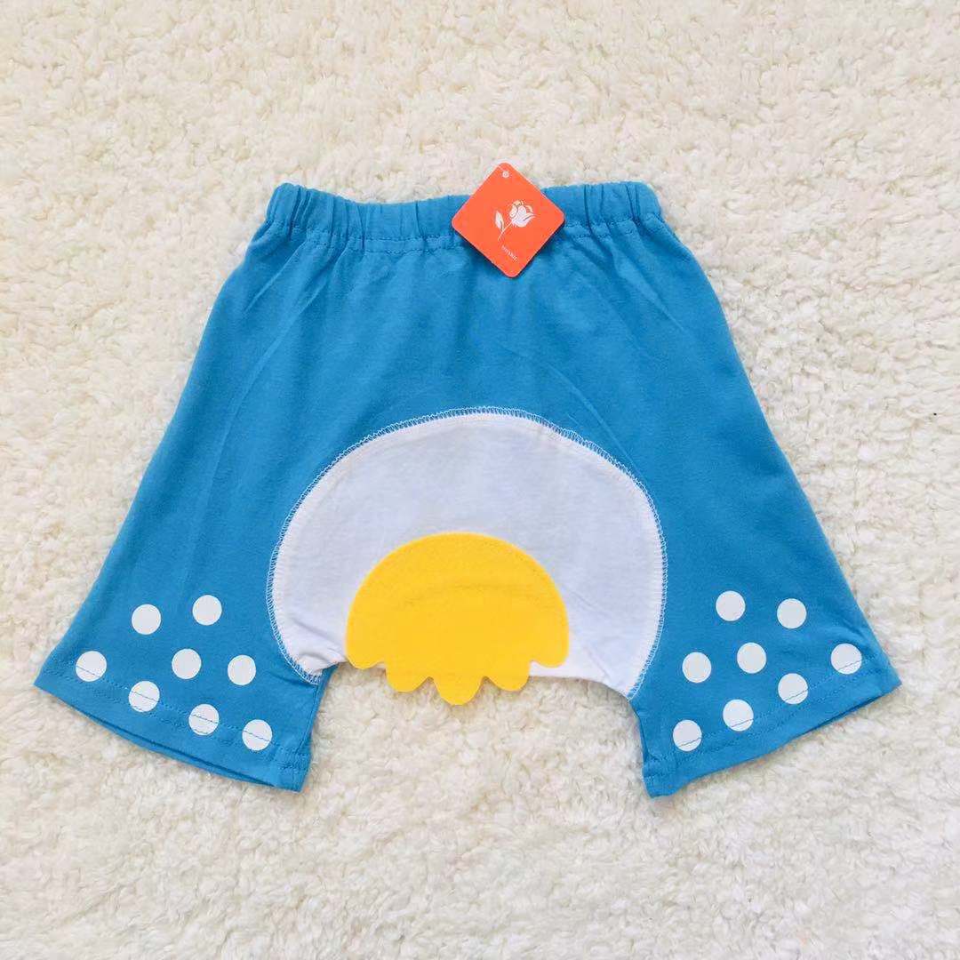 围兜嘴 口水巾和PP裤