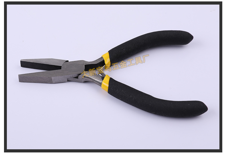 4.5寸迷你扁嘴钳_08.jpg