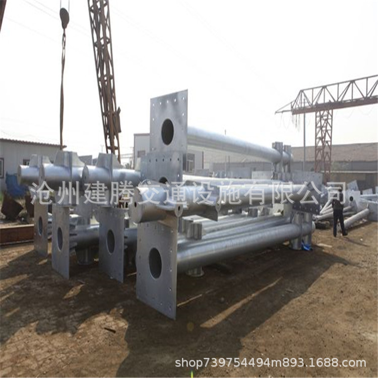 道路交通标志立杆,厂家监控红绿灯显示屏标杆,交通信号灯八角灯杆