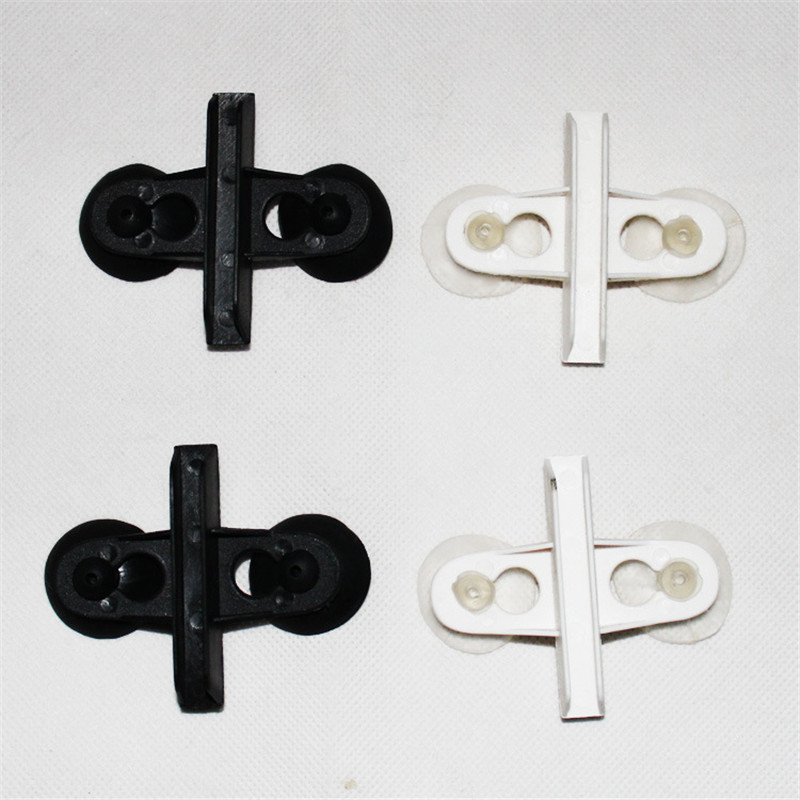 3296487503_715494281