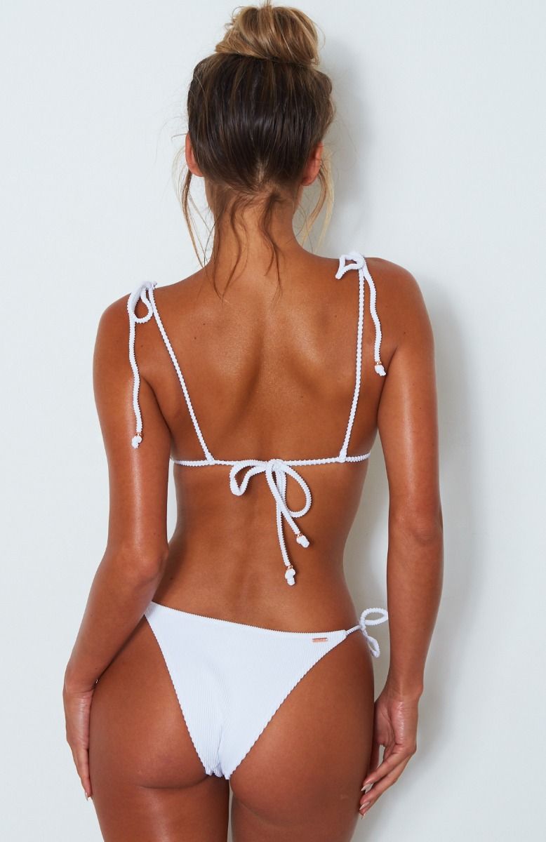 10551221794_2059965969