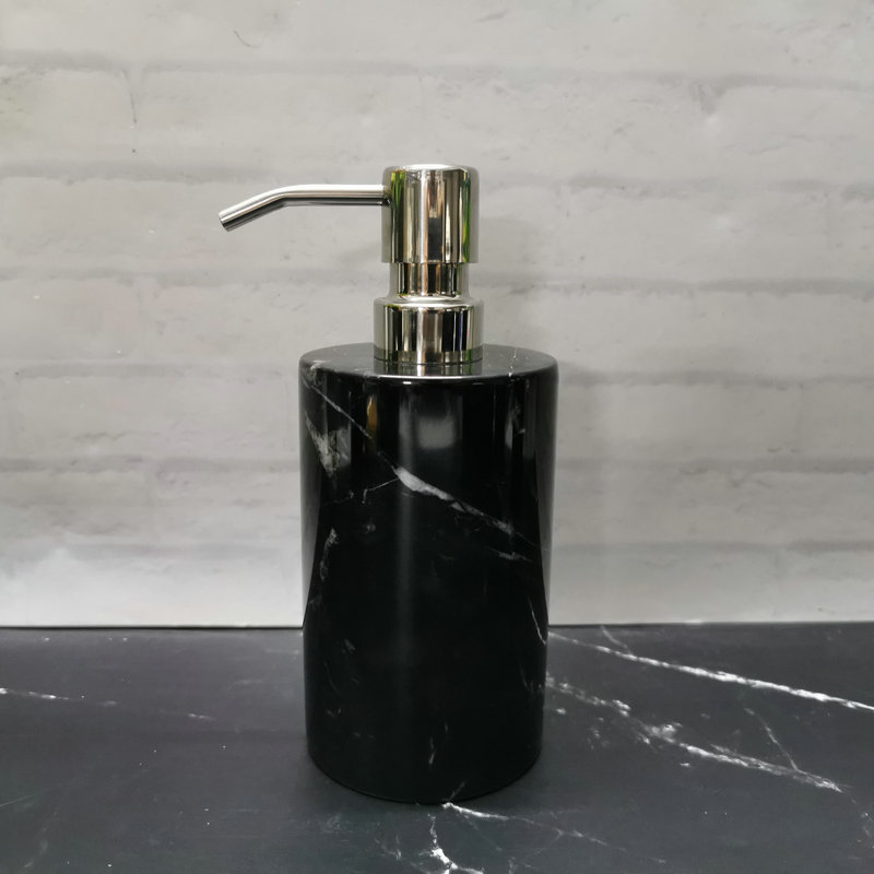 黑白根圆形乳液瓶75x170