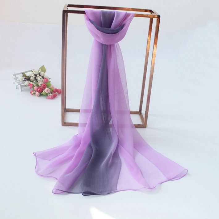 复制_乔其纱纱巾深紫渐变色女士时尚百搭长款丝巾.jpg