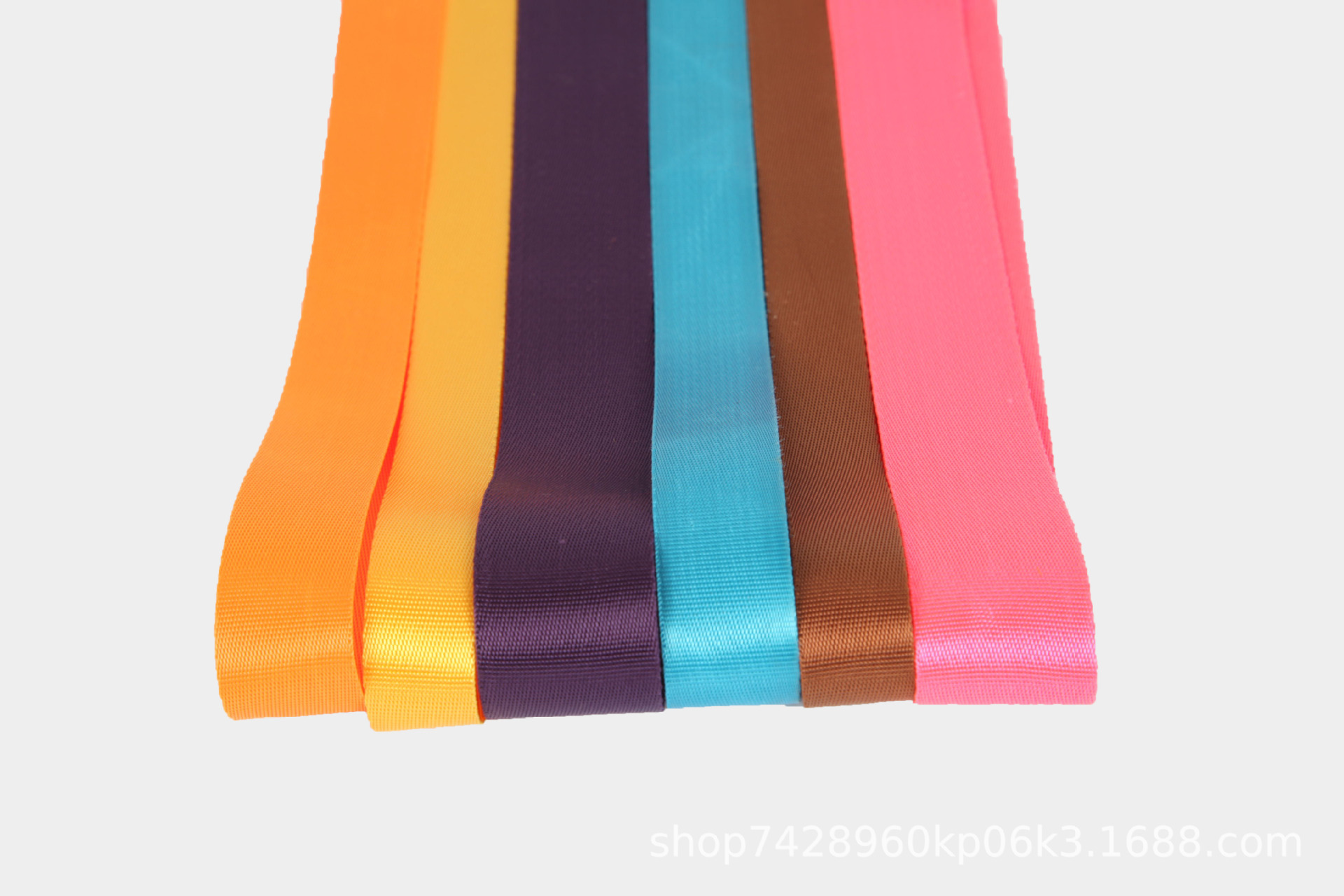 尼龙密文白底图