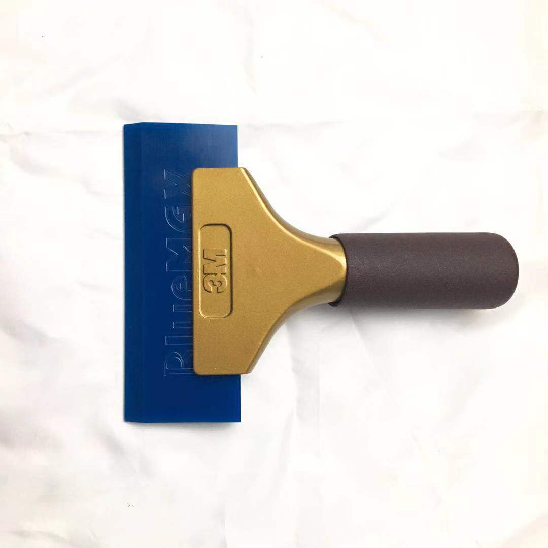 12816493617_1006842695