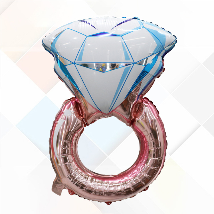 新款玫瑰金钻戒