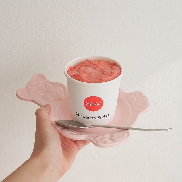 119044640_377831596802702_8525