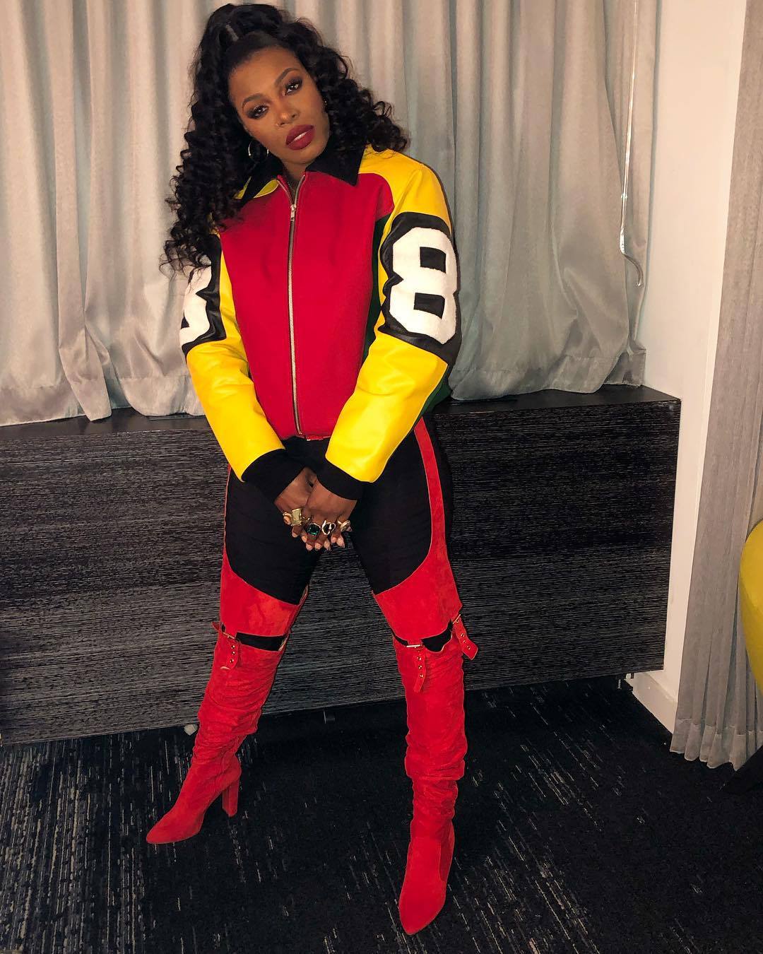 57284742_127609098405557_91939