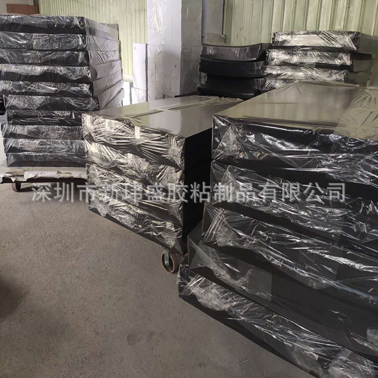 15233007725_1910979717