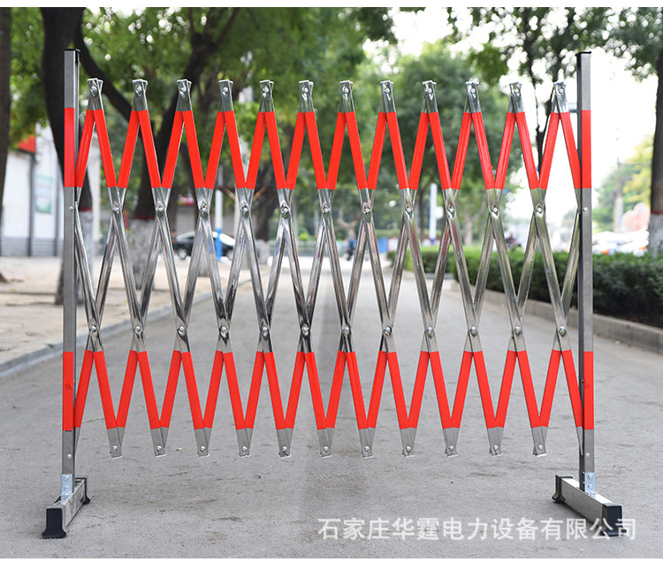 不锈钢伸缩围栏