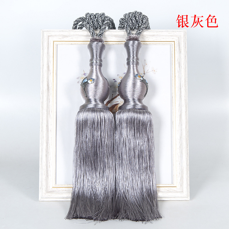 银灰色