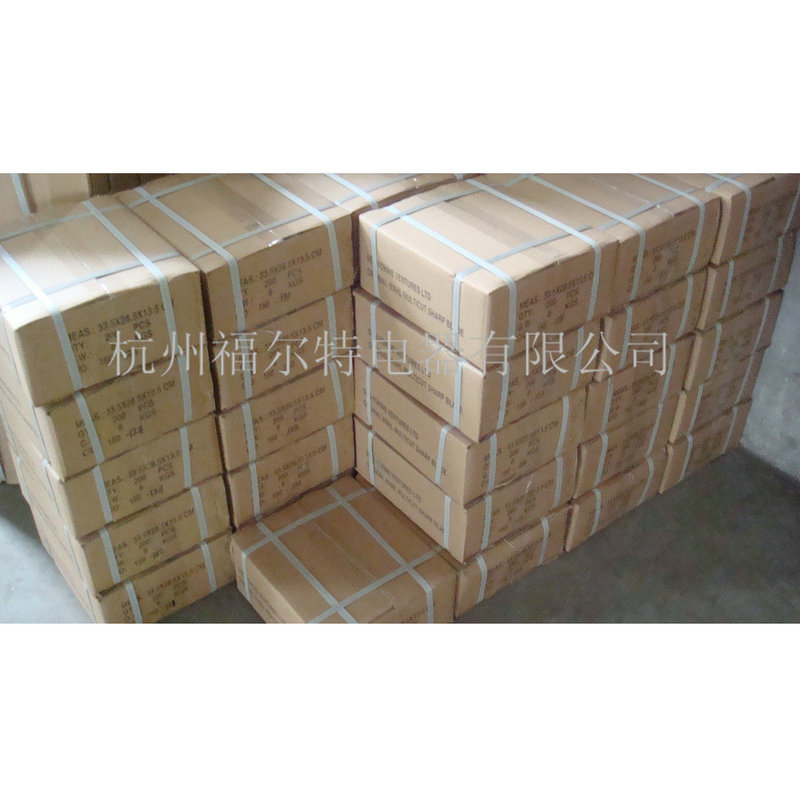 2221662681_1799352973