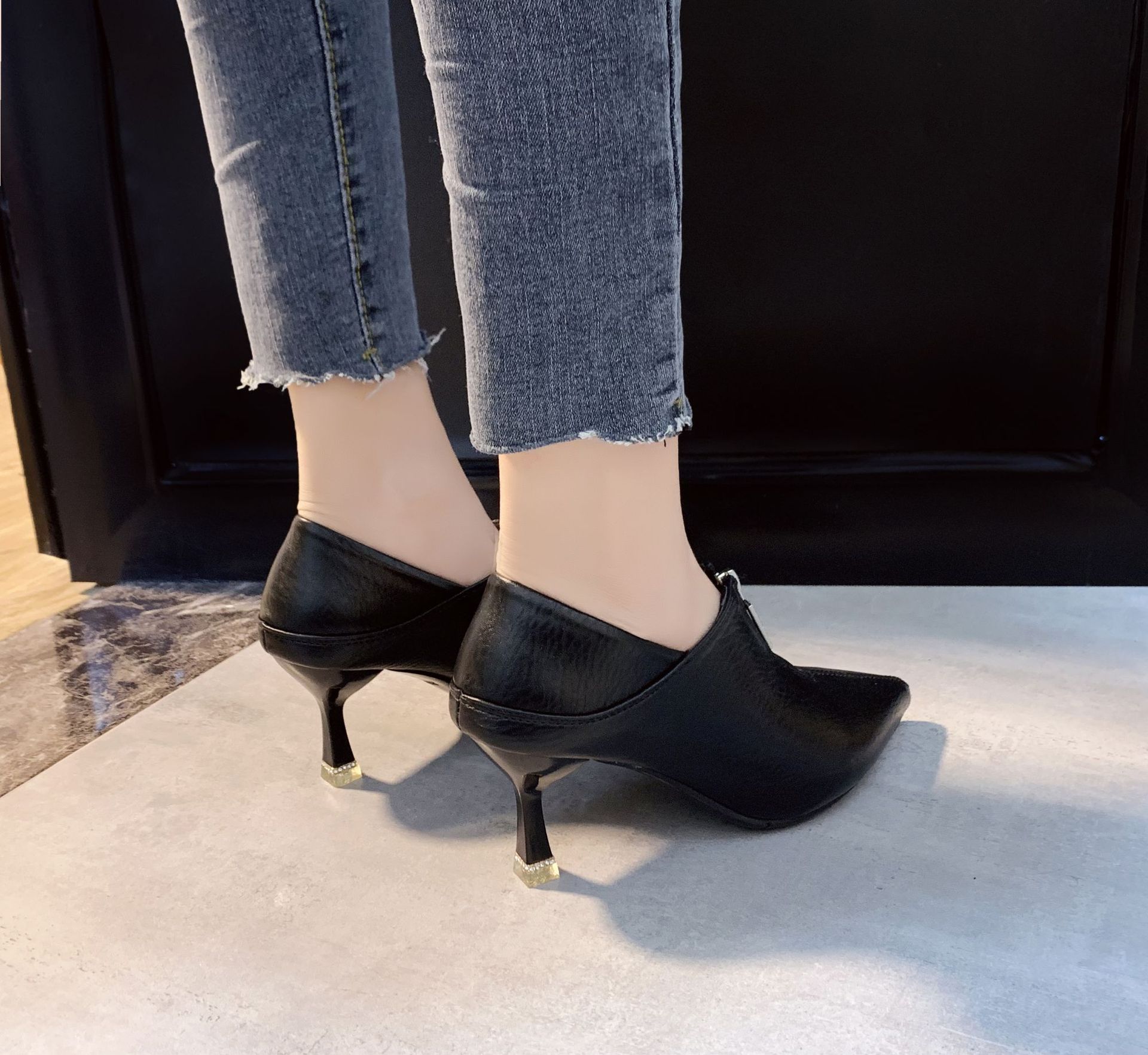 高跟鞋今天细跟两穿单鞋