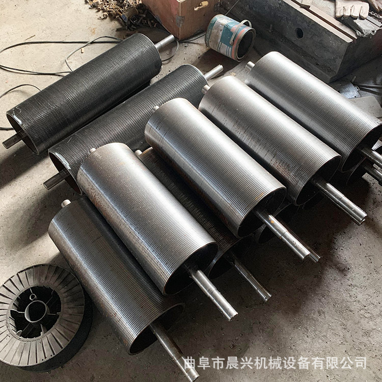 Small toy filling machine