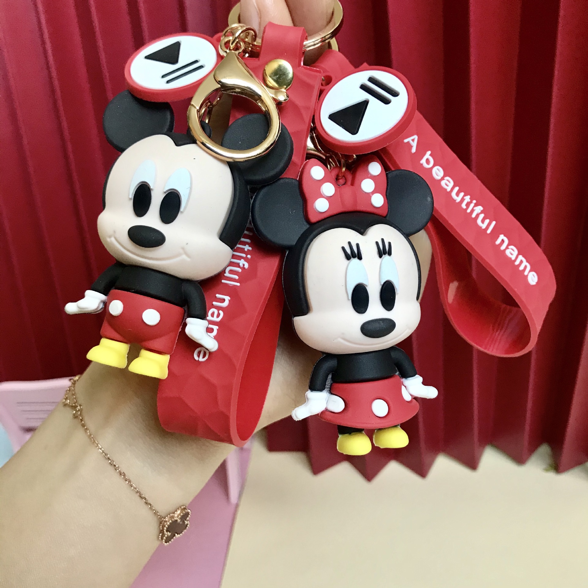 69904d0a3375efa75ae8b1c3f6e5de