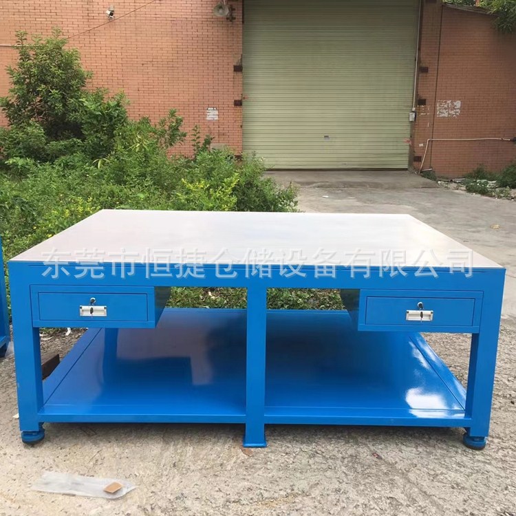 钳工2669876白底图