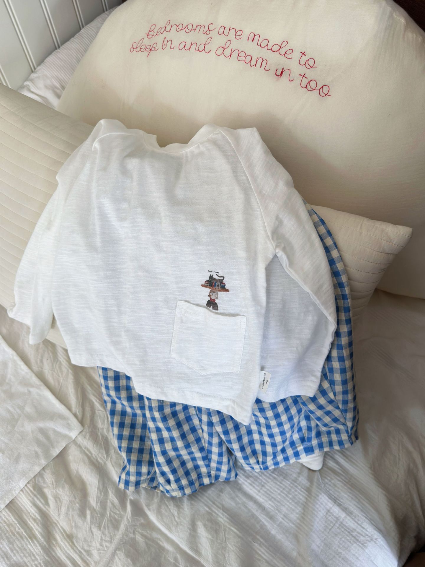 720D52C4-81E4-4D79-AD4F-E36CD2