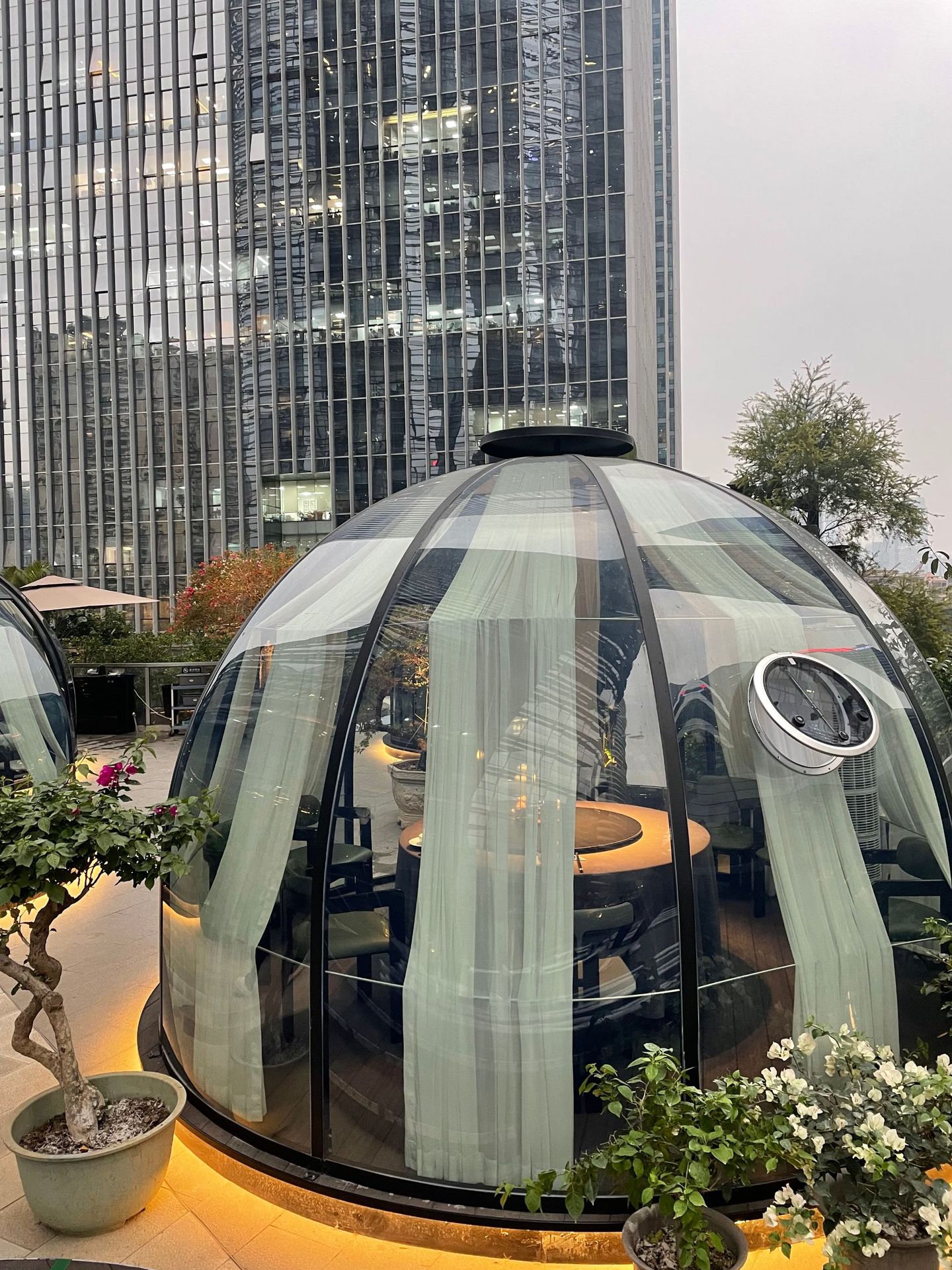 新品椭圆形隔热的星空房