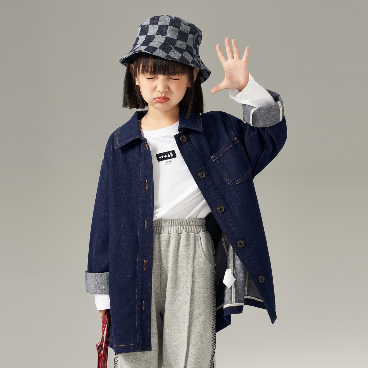 1937940077-681809544459522048-