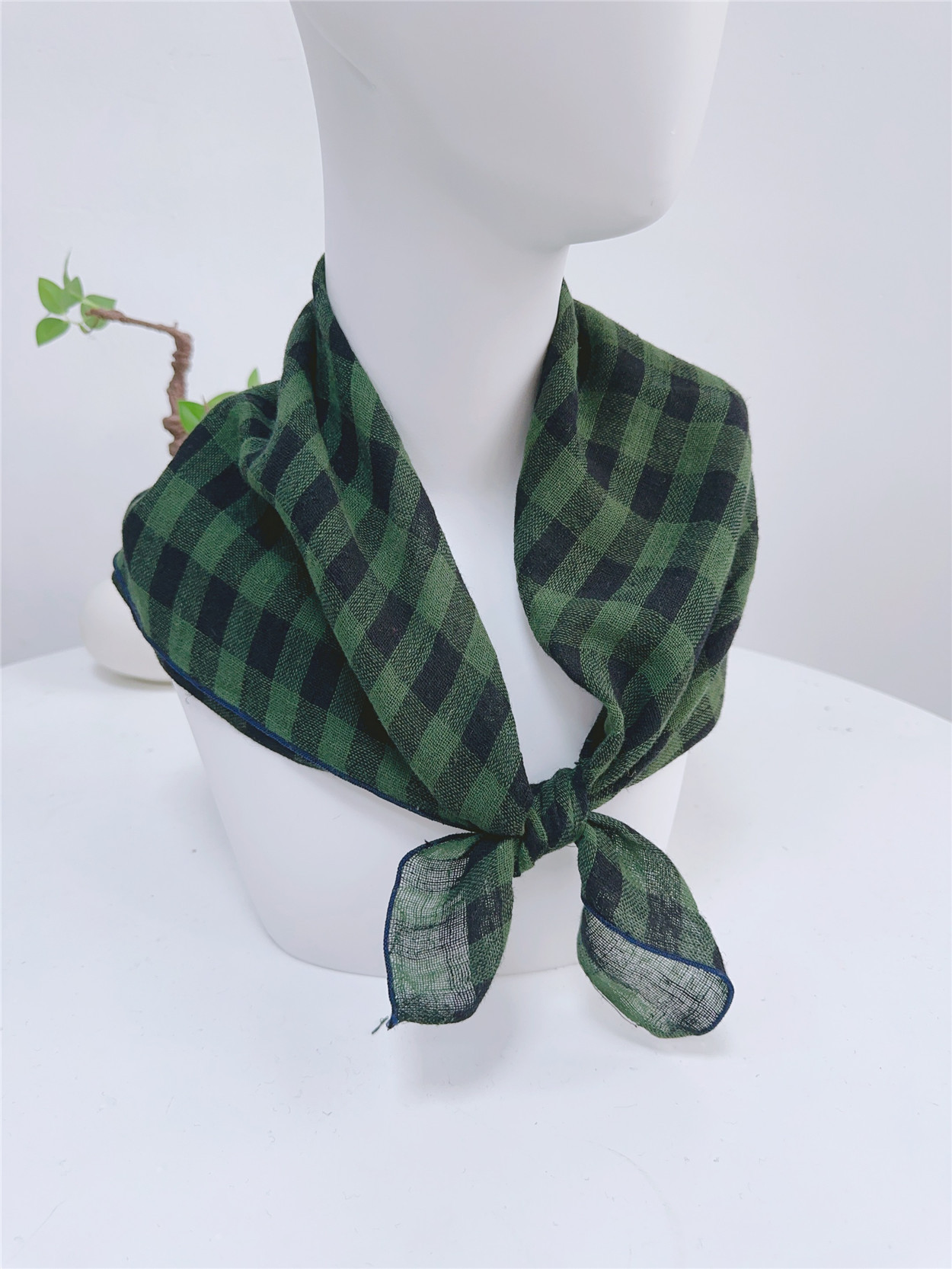 棉麻小格子方巾 (2)