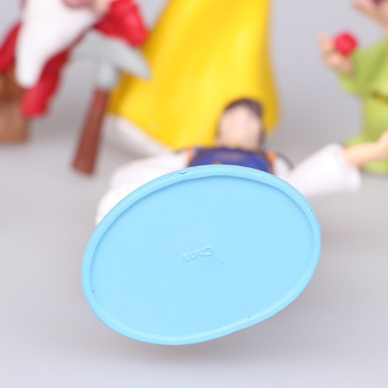 2807255980_290527609