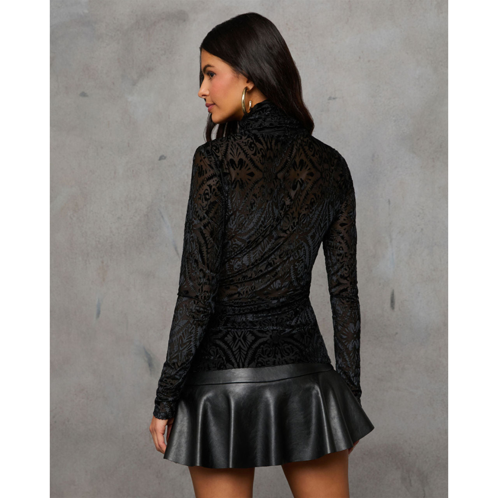 6768 黑色模特图 11.jpg