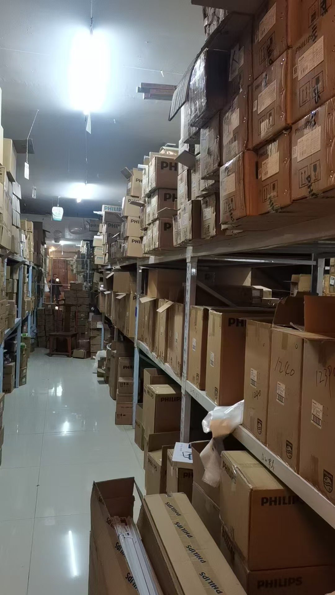 仓库1