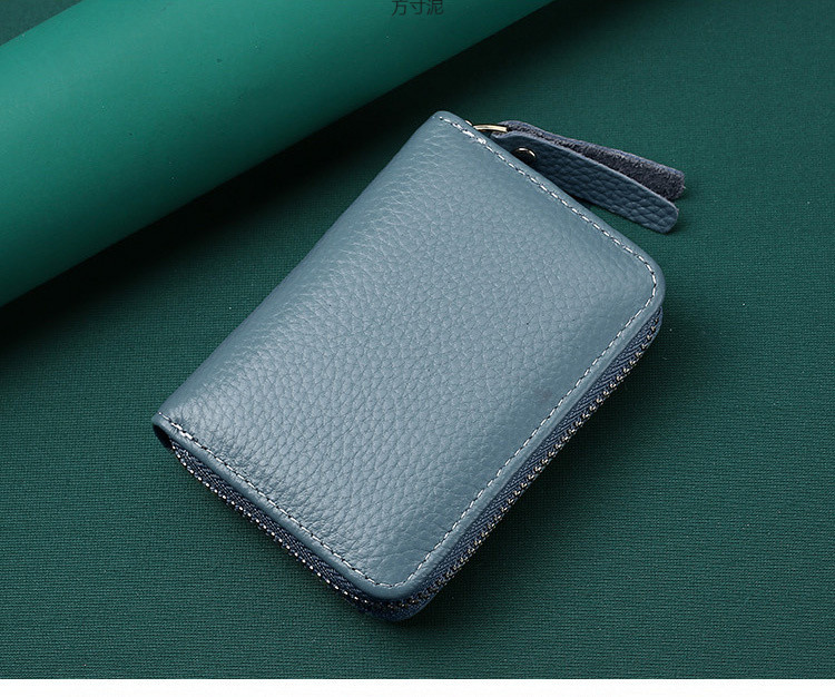 e0f084a4-0d21-46db-9342-3c26c90f8857.jpe