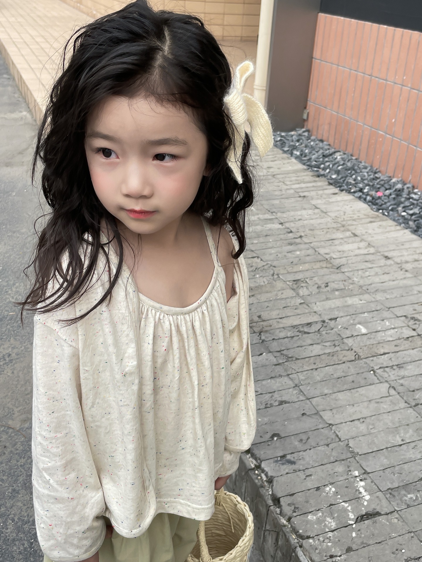 3A3D04FC-83F2-4FFC-A676-03E456