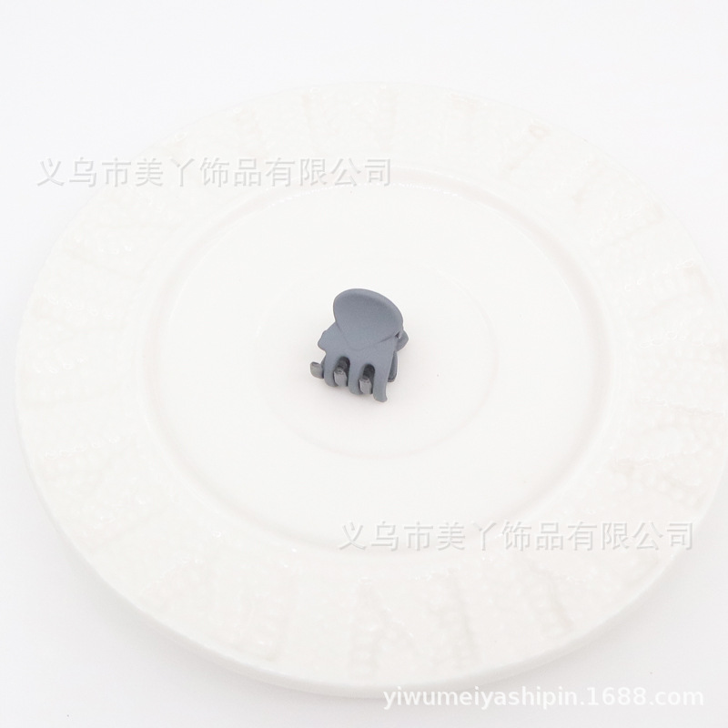 塑料磨砂喷漆小抓夹11.jpg