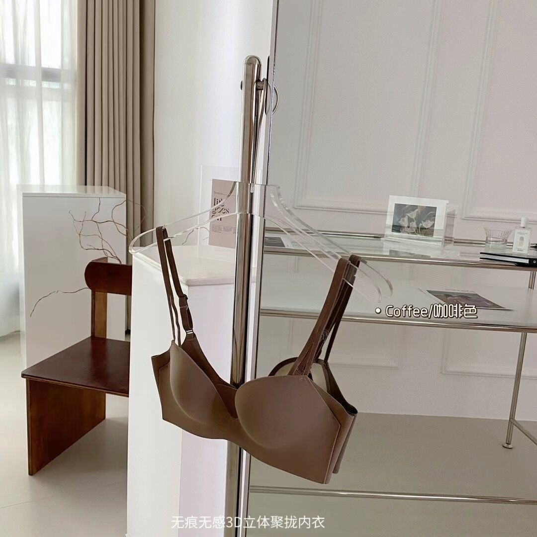 加厚显大内衣女小胸聚拢上托收副乳胸罩无钢圈防下垂平胸文胸套装