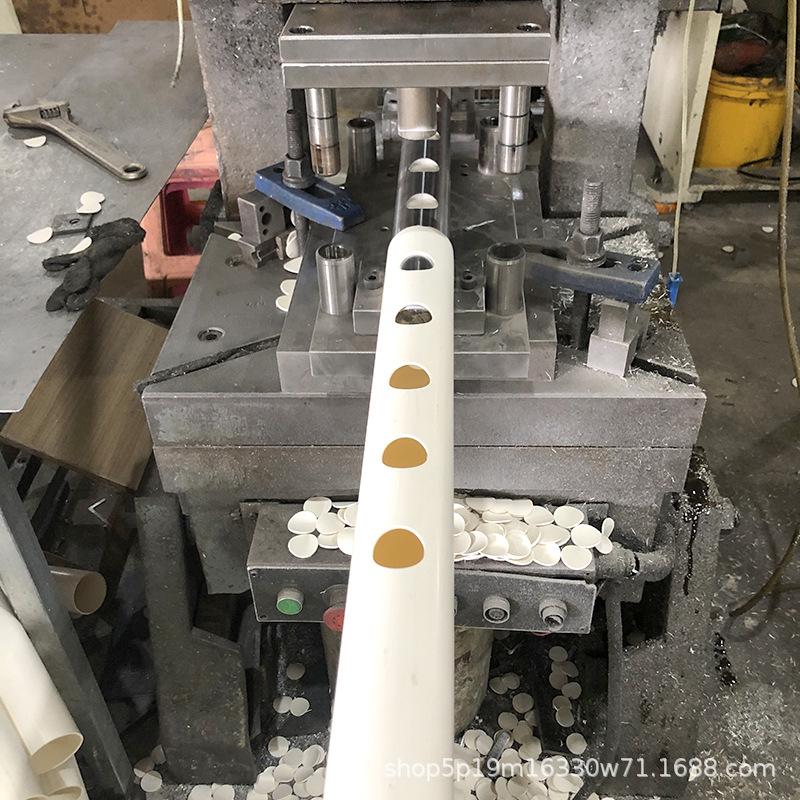 水培管打孔.jpg?x-oss-process=image/format,png