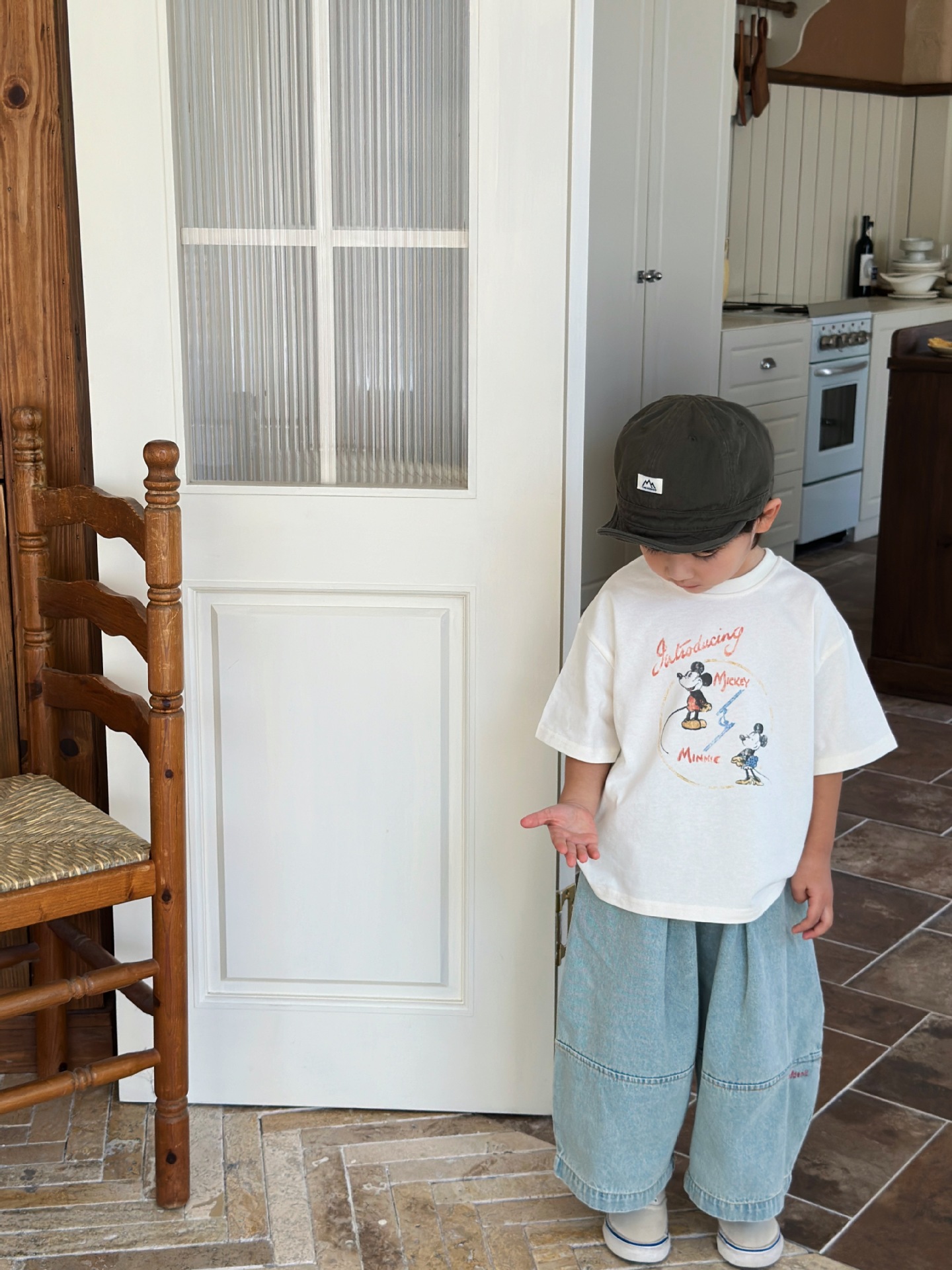 DAC49AD4-3E27-44A8-9736-E58040