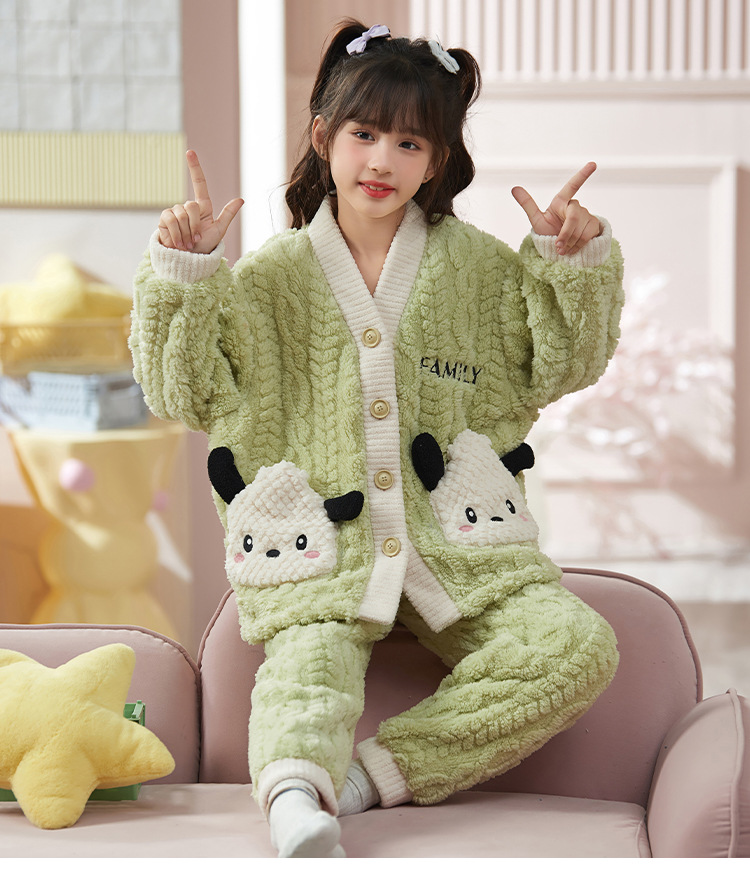 复制_儿童睡衣女童冬季绒款套装女孩中大童卡通宝.jpeg