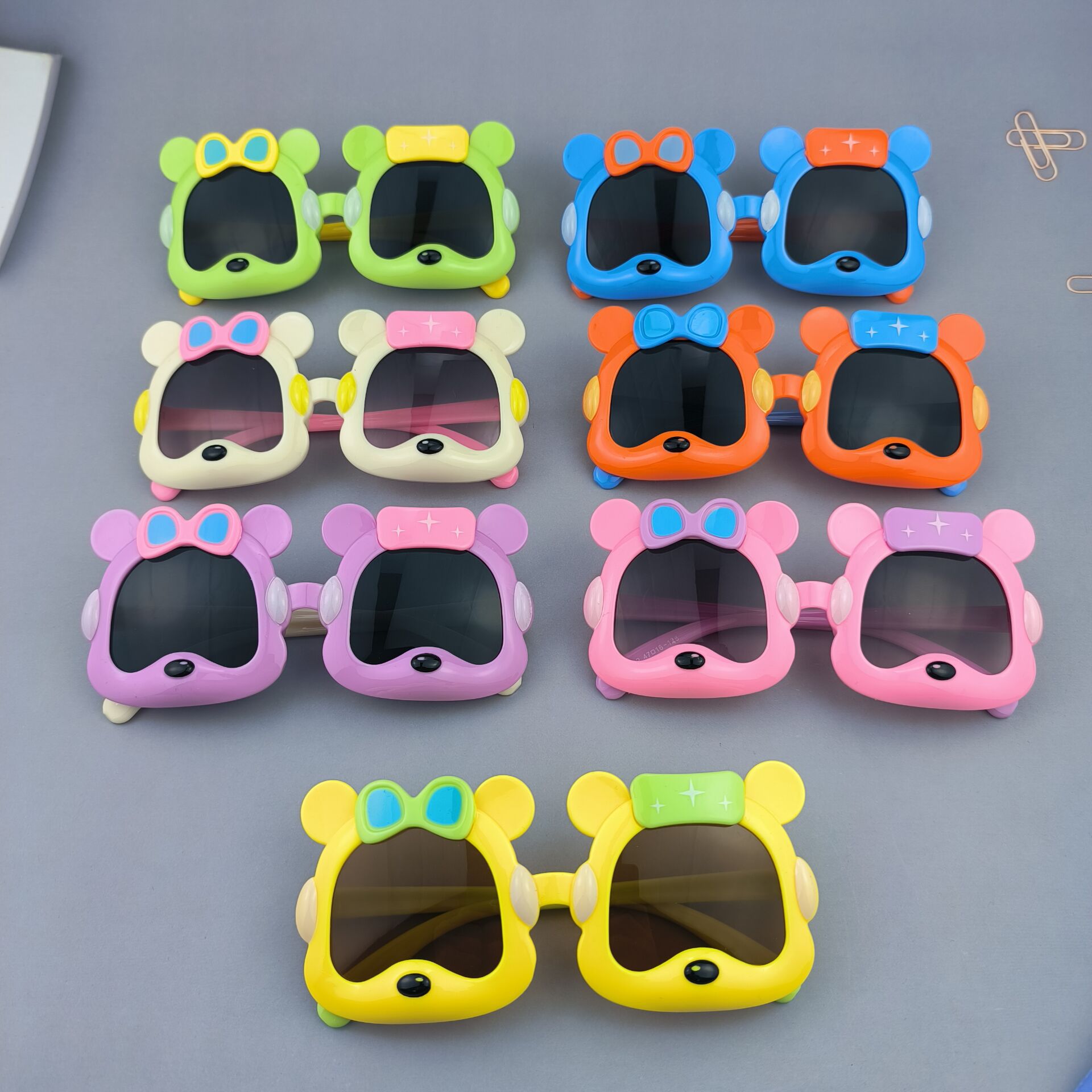 DC8C106DDAEF542FDB74A95225B7E7