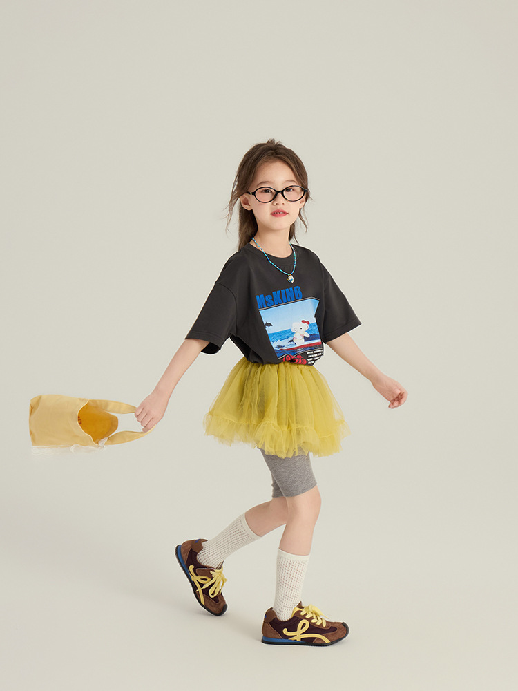 240501 yiyijia163679 whitecube