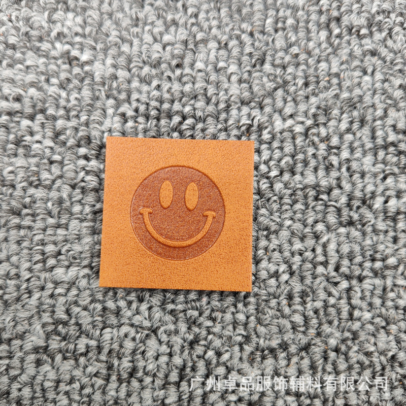 厂家供应皮标皮牌pu皮革标牛仔裤皮标压印logo