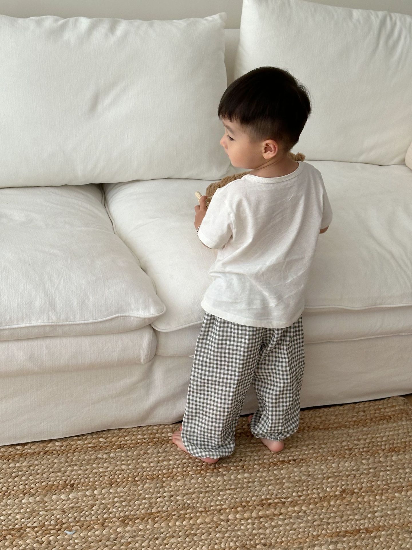 54B69E6B-4054-42A2-B7E0-9836FC