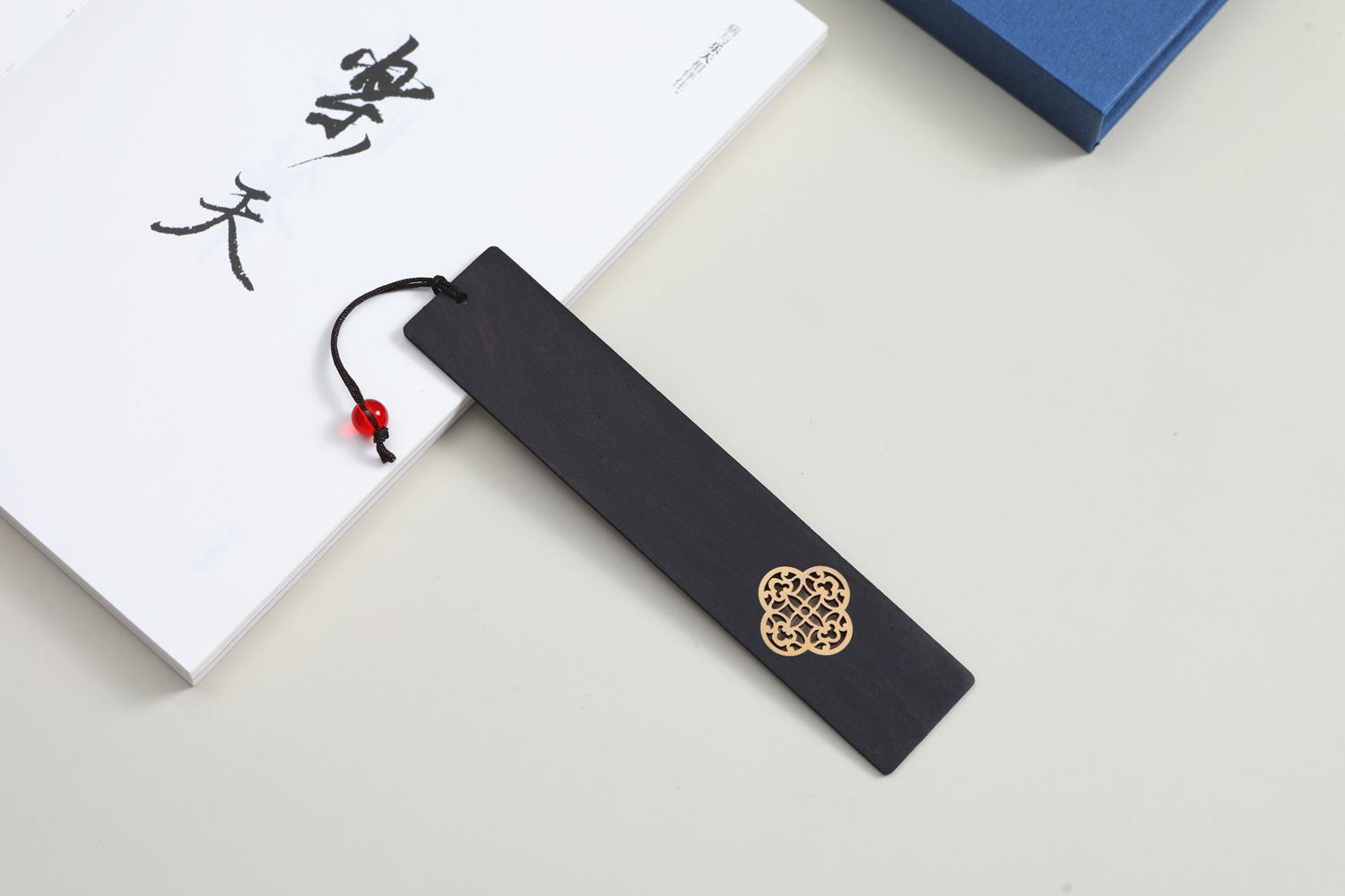 镶嵌窗花